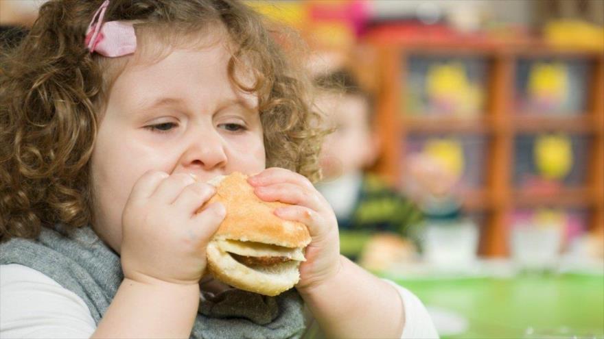 Según un informe de la OMS, más de 41 millones de niños menores de cinco años sufren obesidad.
