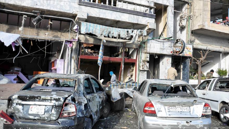 Daños causados por un doble atentado terrorista en la ciudad de Homs (centro de Siria), 26 de enero de 2016.