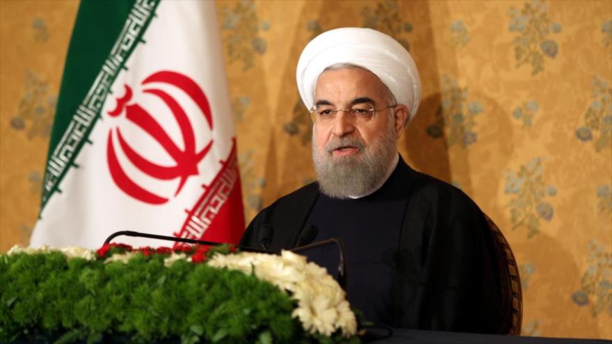 El presidente de la República Islámica de Irán, Hasan Rohani, asiste a una conferencia de prensa en Roma, capital italiana, 27 de enero de 2016.
