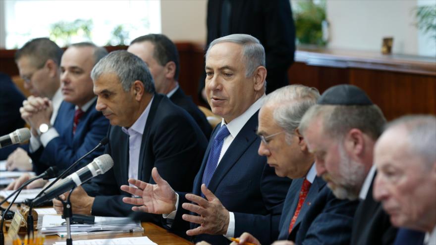 El primer ministro israelí, Benyamin Netanyahu, en una reunión semanal con el consejo de ministros, 31 de enero de 2016.