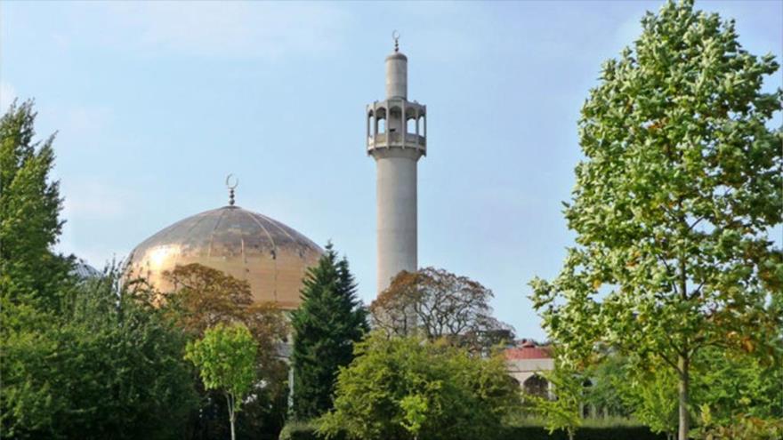 La Mezquita Regent Park en Londres, capital del Reino Unido.