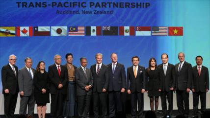 Entre protestas y dudas 12 países firman polémico Acuerdo TPP