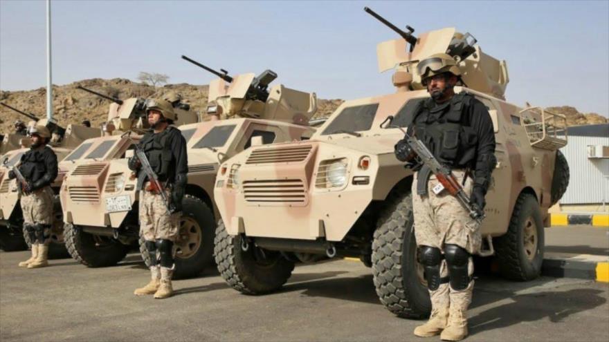 Soldados del Ejército saudí desplegados en la frontera con Yemen.