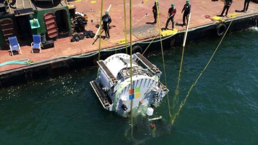 Microsoft tira al agua su centro de datos submarino.