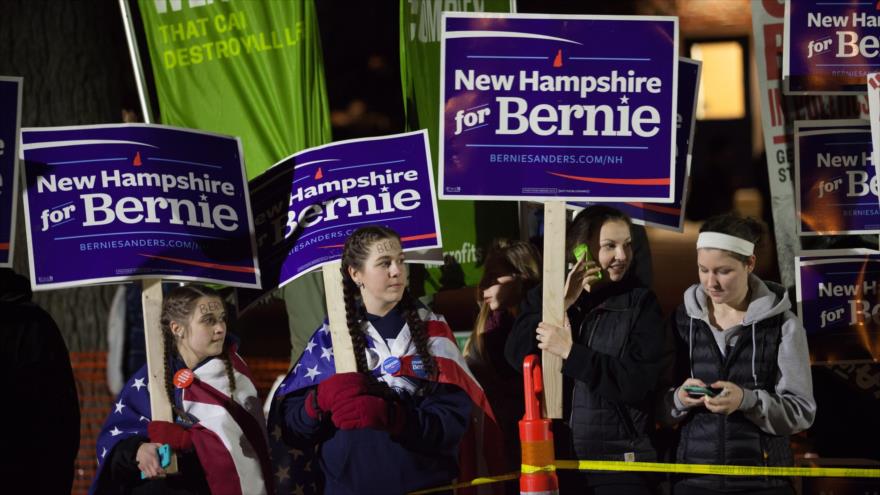 Simpatizantes del aspirante demócrata a las presidenciales de EE.UU., Bernie Sanders, en Durham, Nuevo Hampshire (noreste), 4 de febrereo de 2016.