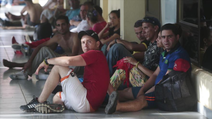 Migrantes cubanos varados en Costa Rica.