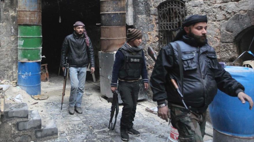 Miembros del autodenominado Ejército Libre Sirio (ELS) en la provincia noroccidental de Alepo.