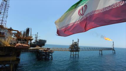 ‘Las ventas de crudo iraní a Europa superan los 300 mil barriles tras el levantamiento de las sanciones’