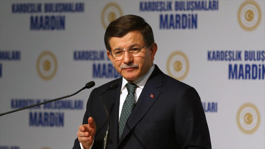 El primer ministro de Turquía, Ahmet Davutoglu.
