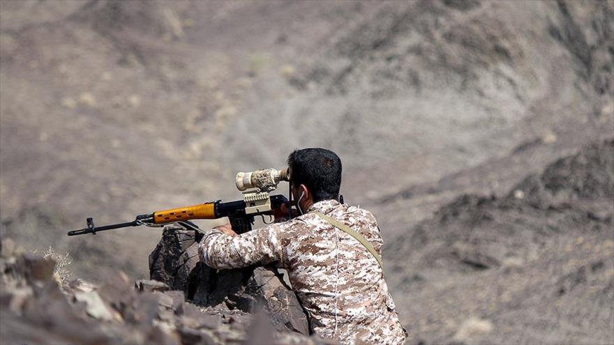 Un guardia fronterizo iraní en la frontera del suroeste del país.