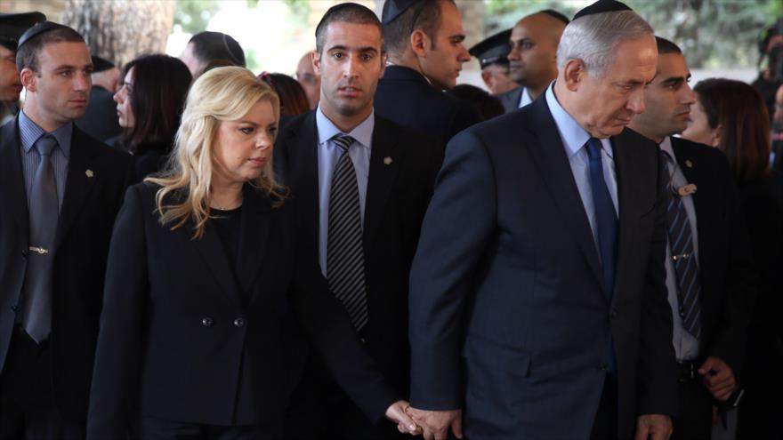 El primer ministro del régimen de Israel, Benyamin Netanyahu, y su esposa, Sara.