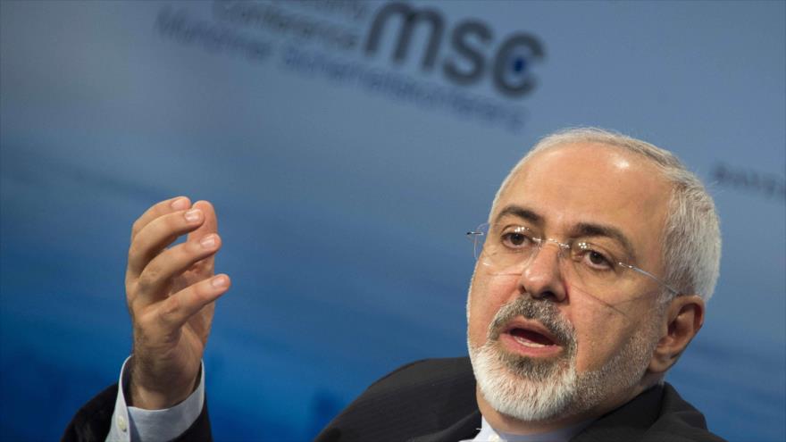 El canciller iraní, Mohamad Yavad Zarif, en la 51º Conferencia de Seguridad de Múnich (MSC, en inglés), en la ciudad alemana de Múnich, 8 de febrero de 2015.