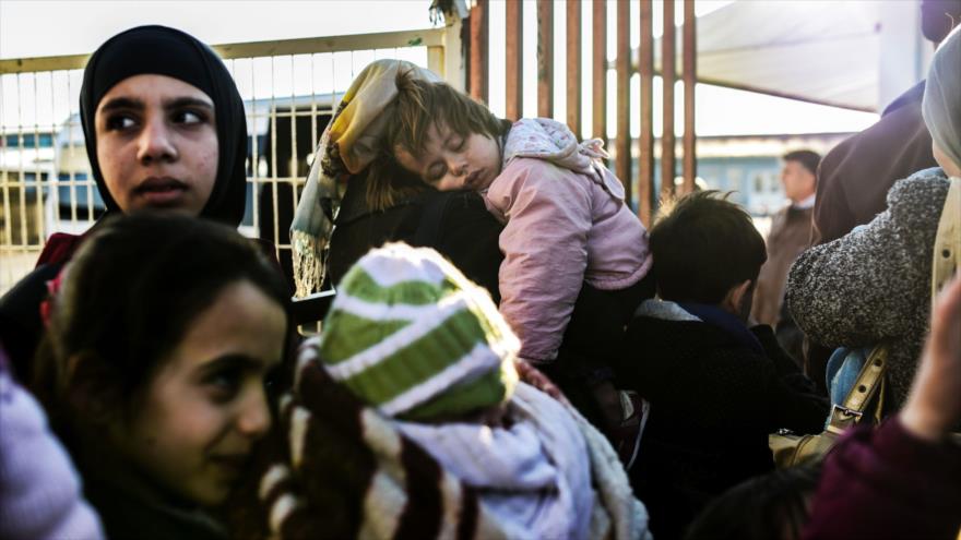 Sirios en la frontera turco-siria, 8 de febrero de 2016.
