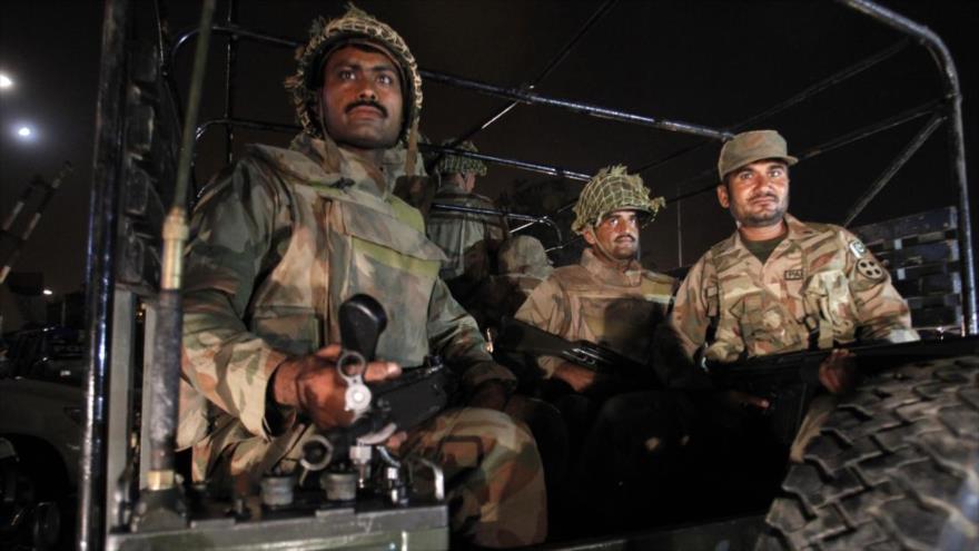 Tropas del Ejército de Paquistán en la ciudad de Karachi, situada en el sur del país asiático.