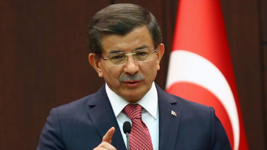 El primer ministro de Turquía, Ahmet Davutoglu.
