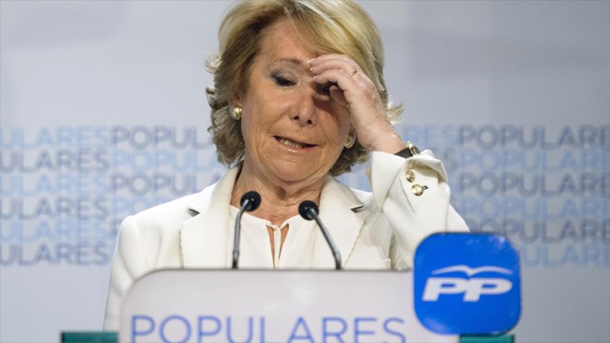 Dimite la presidenta del PP en Madrid por los casos de corrupción