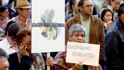 Obreros colombianos convocan una huelga nacional en protesta por políticas del Gobierno