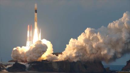 Japón lanza al espacio un satélite de observación del universo