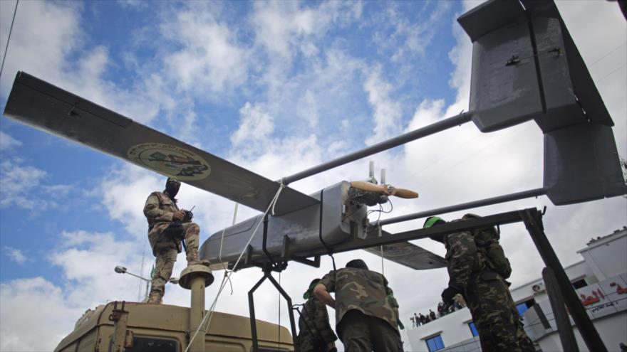 Un dron diseñado y fabricado por las brigadas Ezeddin al-Qasam, brazo militar del Movimiento de Resistencia Islámica Palestina (HAMAS).