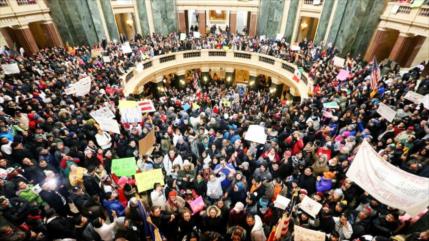 Wisconsin sumida en paro contra dos propuestas de ley antiinmigrantes