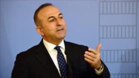 Turquía arremete contra EEUU por su postura “débil” ante kurdos