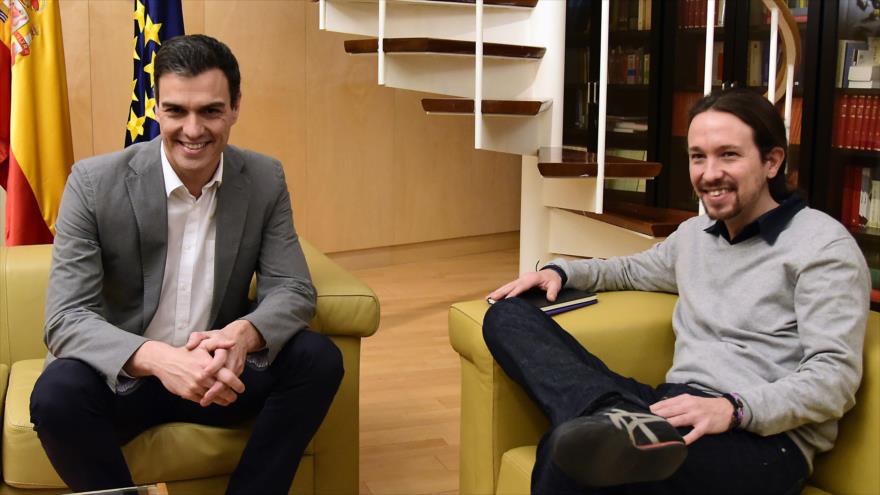 Líderes de los partidos españoles PSOE, Pedro Sánchez (izda), y de Podemos, Pablo Iglesias.