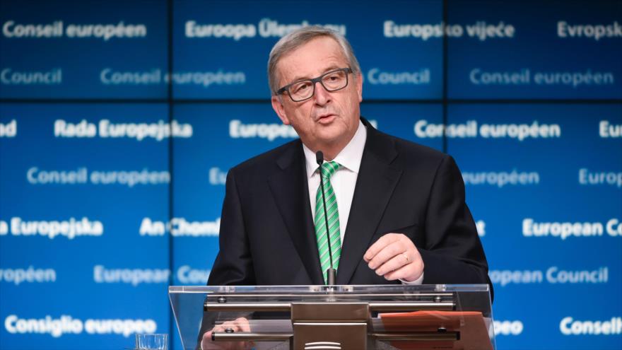 El presidente de la Comisión Europea (CE), Jean-Claude Juncker, ofrece una rueda de prensa en Bruselas (capital belga), 19 de febrero de 2016.