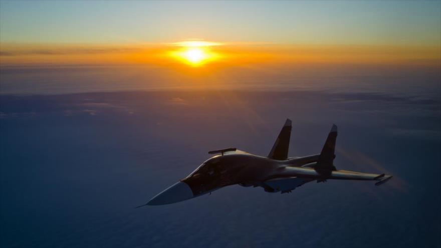 Cazabombardero ruso Sujoi Su-34.