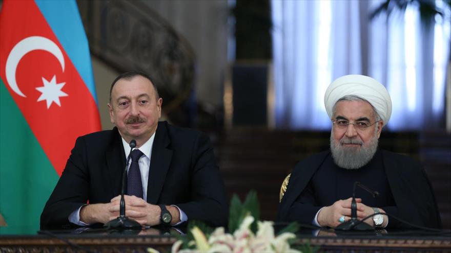 Irán y Azerbaiyán firman 11 acuerdos y memorandos de entendimiento