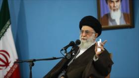 Líder iraní: El pueblo de Irán quiere un Parlamento que respete su independencia