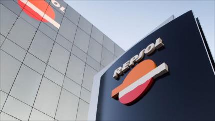 Repsol confirma pérdida histórica y recorta el dividendo un 20%