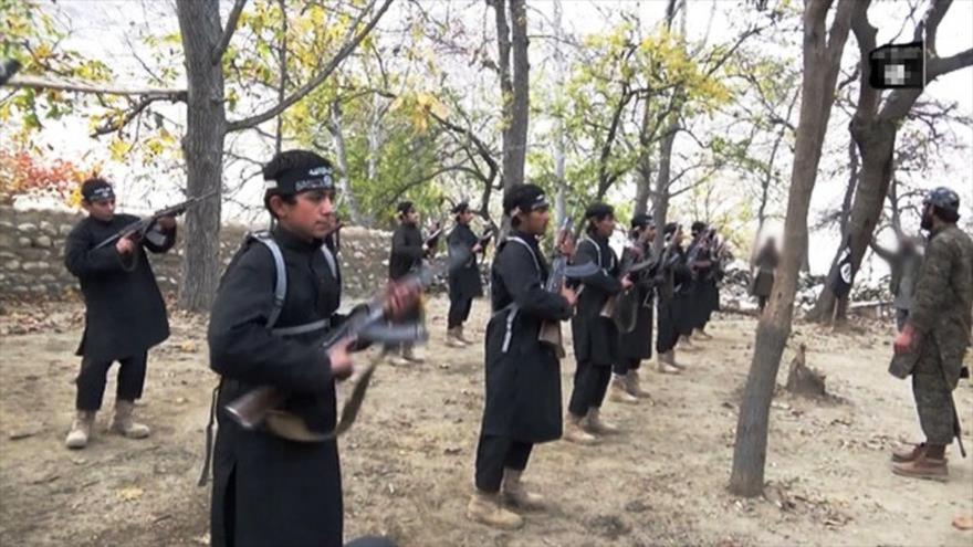 Integrantes del grupo terrorista takfirí EIIL (Daesh, en árabe) en Afganistán.
