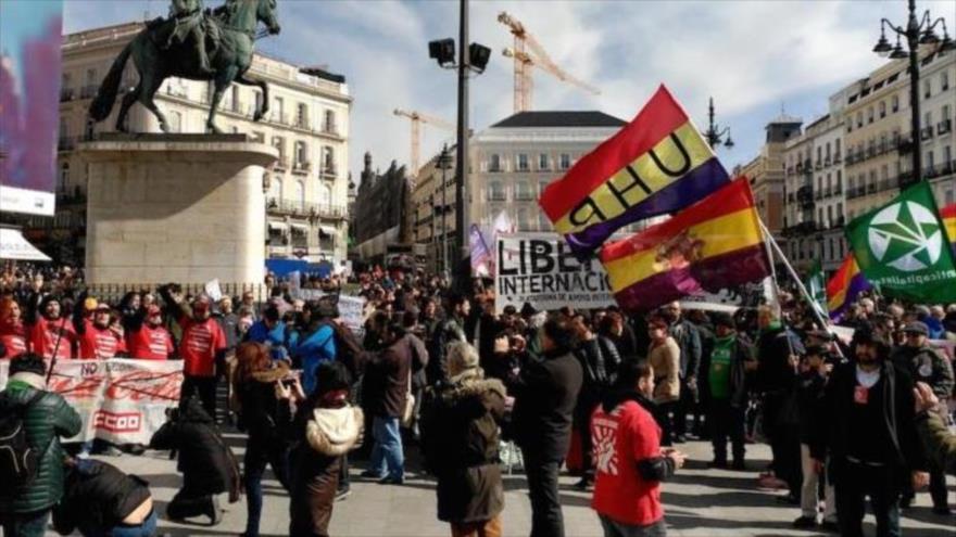 Manifestación en Madrid, capital española contra el pacto del PSOE-Ciudadanos, 27 de febrero de 2016.