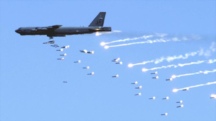 Bombardero estadounidense B-52 