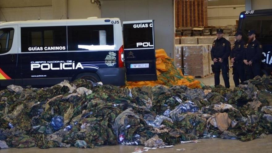 La Policía Nacional española incauta 20.000 uniformes y complementos militares destinados a grupos terroristas como el EIIL (Daesh, en árabe) o el Frente Al-Nusra.
