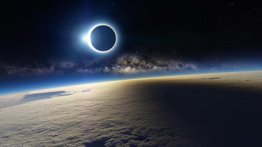 Vista de un eclipse solar desde el espacio. 