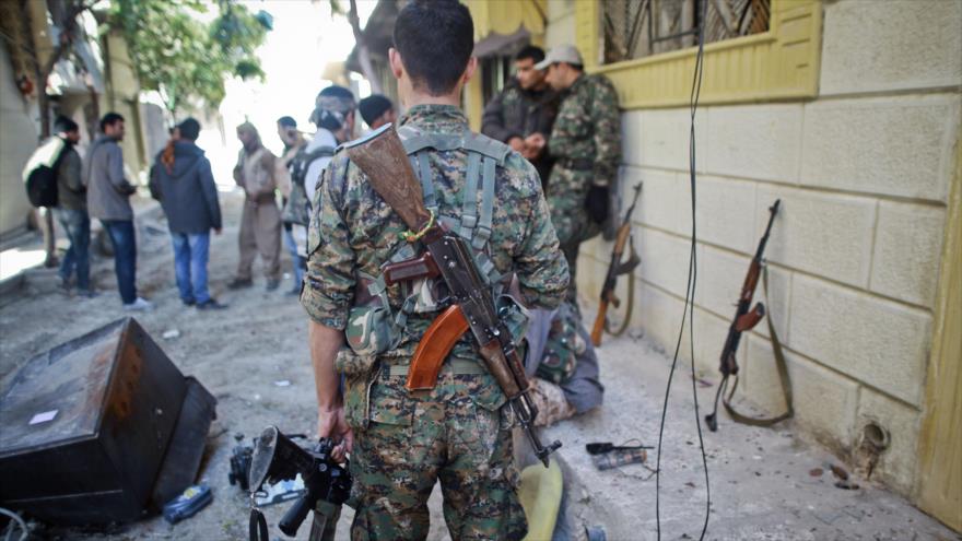 Miembros de las Unidades de Protección Popular (YPG, por sus siglas en kurdo) en Siria.