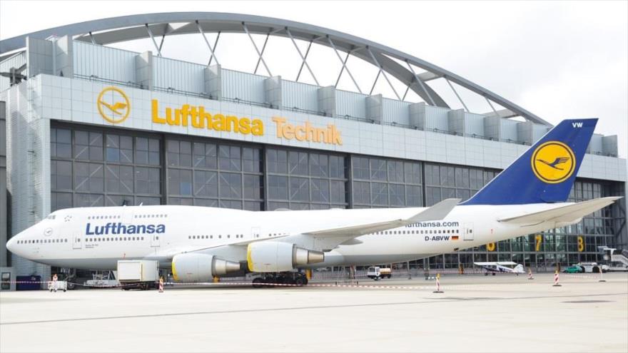 Compañía alemana Lufthansa firmó un acuerdo con Irán para cooperar con la industria aérea persa.