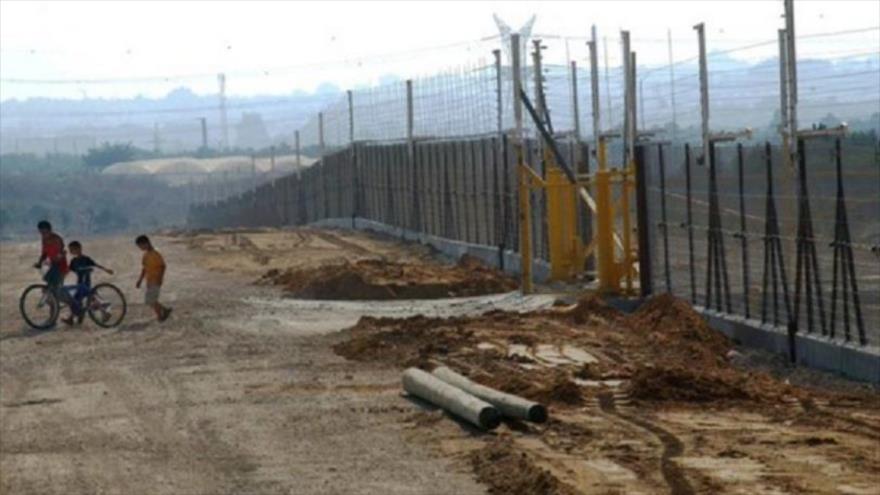 El proyecto del régimen de Israel para construir un muro de sepración en Al-Quds con el fin de separar a los palestinos de los judíos.