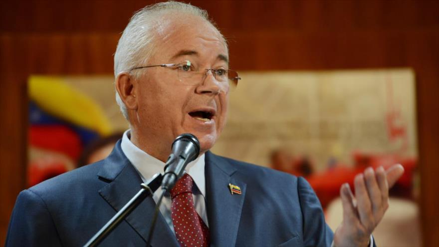 El embajador de Venezuela ante las Naciones Unidas, Rafael Ramírez.