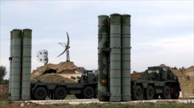 Putin: Los S-400 seguirán en alerta continua en Siria para repeler amenazas