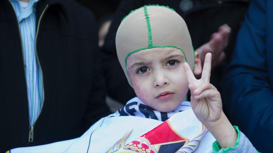 Ronaldo y Real Madrid reciben a niño superviviente de ataque israelí | HISPANTV