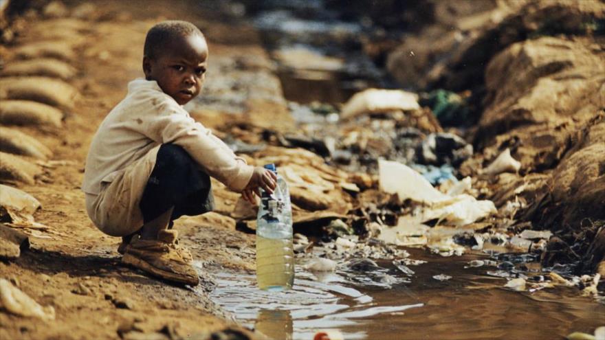 Mueren más de 4000 niños al día por falta de acceso a agua potable | HISPANTV