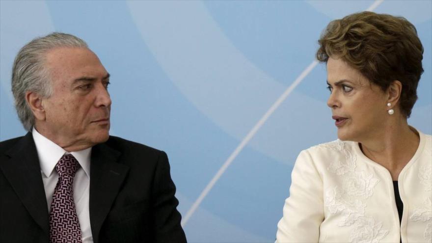 El vicepresidente de Brasil, Michel Temer, junto a la presidenta de este país, Dilma Rousseff.