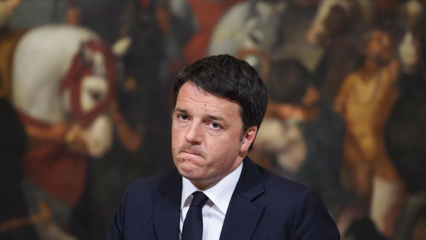 El primer ministro italiano, Matteo Renzi, habla tras los atentados terroristas de Bruselas, el 22 de marzo de 2016.