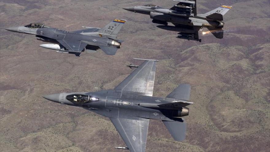 Aviones de combate de la denominada coalición anti-EIIL liderada por EE.UU.