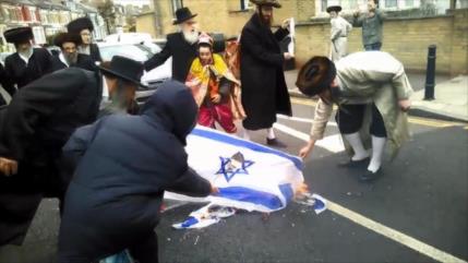 Judíos ortodoxos queman bandera israelí en Londres