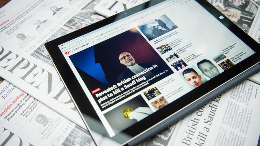 Una tableta que muestra el sitio Web del diario The Independent, 26 de marzo de 2016.