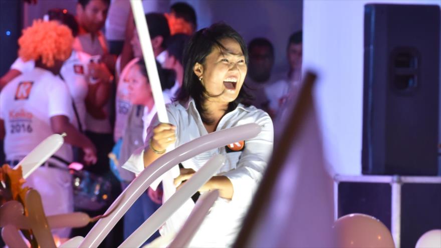 La candidata presidencial de Perú por el partido Fuerza Popular, Keiko Fujimori, durante un acto proselitista.