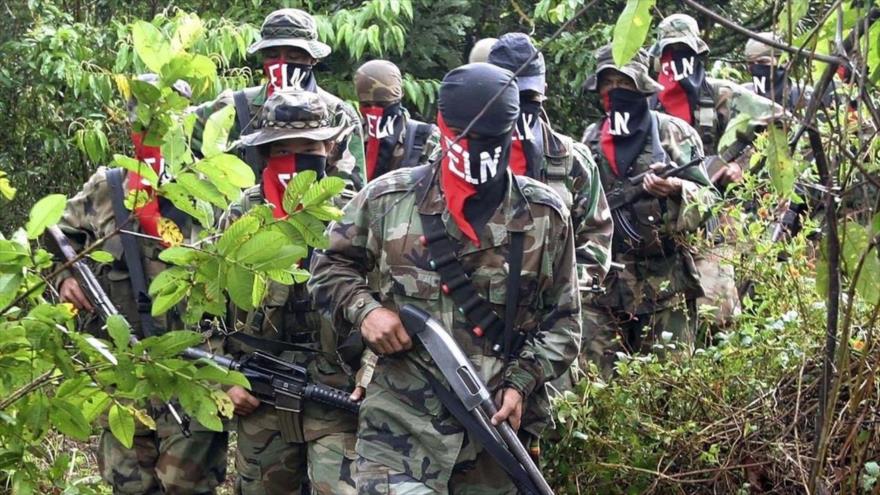 Integrantes del segundo mayor grupo guerrillero de Colombia, el Ejército de Liberación Nacional (ELN).